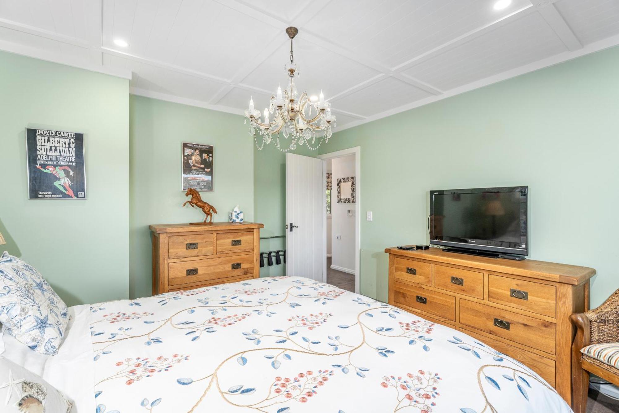Bayview Valley Lodge Bed & Breakfast Whitianga Buitenkant foto